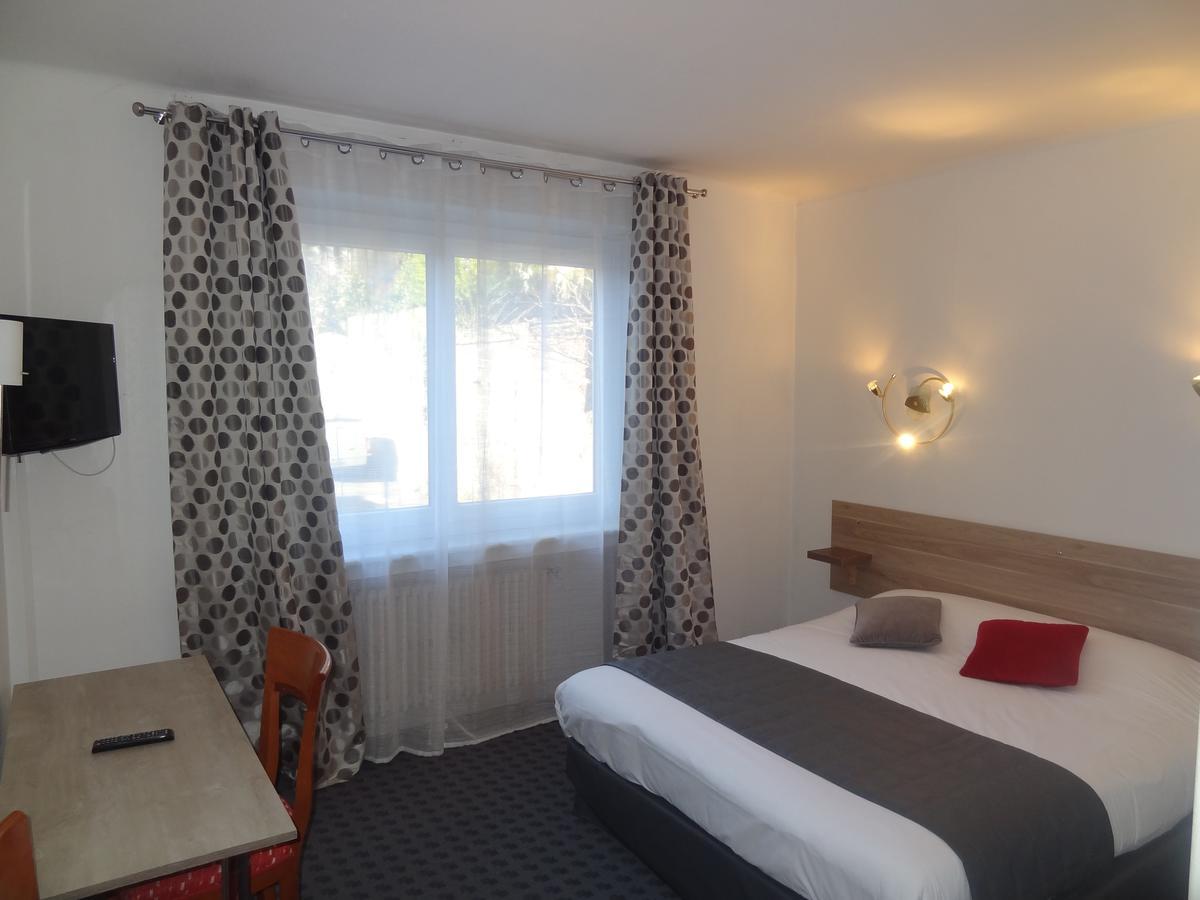 Les Ambassadeurs Hotel Saint-Chamond Exterior photo